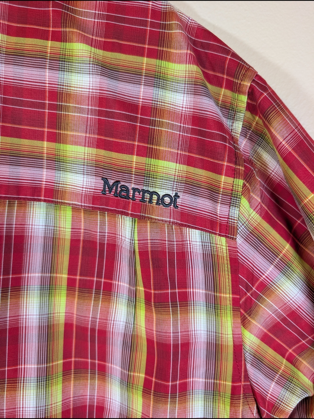 MARMOT Plaid Button Down Shirt Mens XL Red Yellow Short Sleeve Outdoor Lightweig - Picture 6 of 9